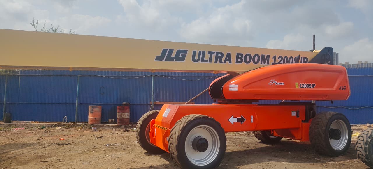 Telescopic Boom Lift - View 2
